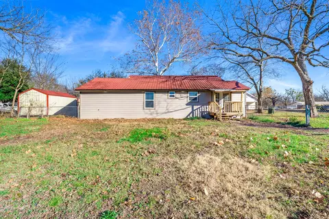 Other - 305 Gaskins St, Como, TX 75431 photo 8 of 8
