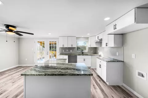 Kitchen - 305 Gaskins St, Como, TX 75431 photo 1 of 2