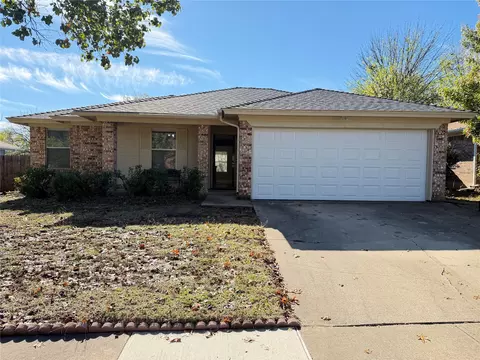 5812 Kennedy St, Watauga, TX 76148