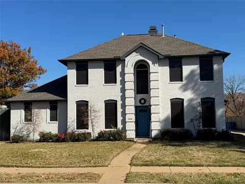 8909 Creekside Dr, Rowlett, TX 75089