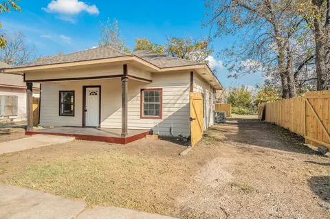 2141 S Jennings Ave, Fort Worth, TX 76110