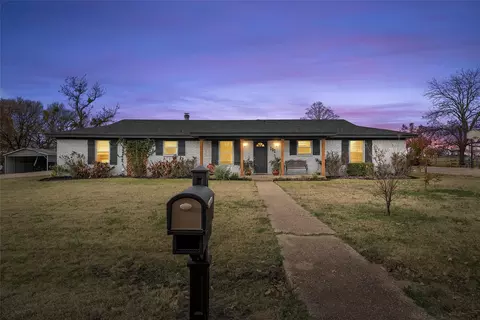 107 Woody Ray Dr, Elm Mott, TX 76640