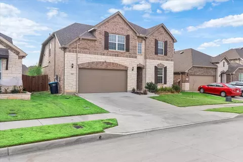 817 Crest Breeze Dr, Haslet, TX 76052