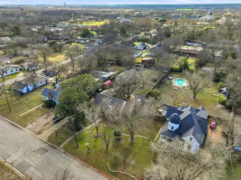 View/Area - 122 E 7th St, Lancaster, TX 75146 photo 2 of 4