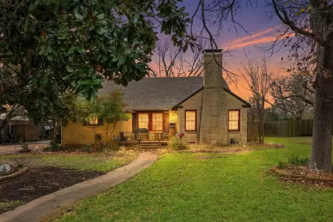 122 E 7th St, Lancaster, TX 75146