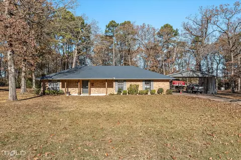 8543 Sac Fox Rd, Shreveport, LA 71107