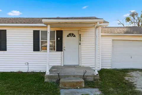 Exterior - 300 E 6th St, Krum, TX 76249 photo 2 of 5