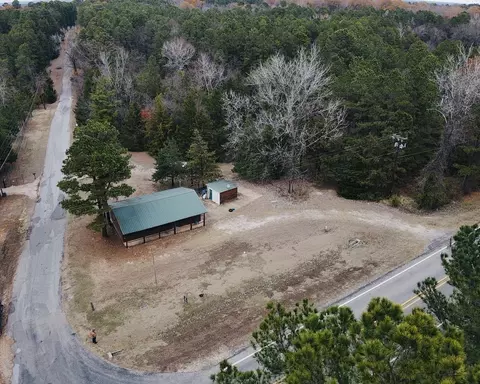 42 Cr 35720, Powderly, TX 75473