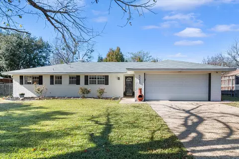 3300 Purdue Dr, Corsicana, TX 75110
