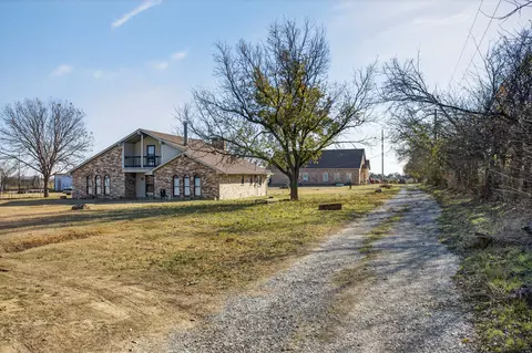 10569 Range Rd, Justin, TX 76247