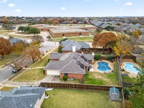 View/Area - 503 Aurora Dr, Euless, TX 76039 photo 3 of 6