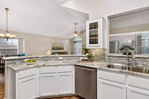 Kitchen - 503 Aurora Dr, Euless, TX 76039 photo 2 of 3
