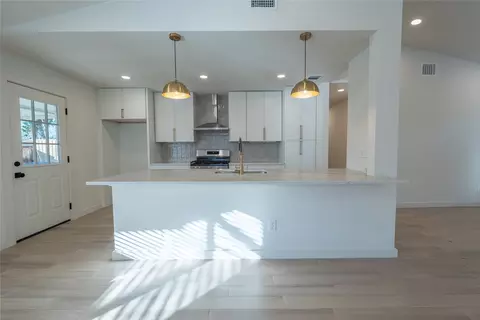 2958 Talisman Dr, Dallas, TX 75229