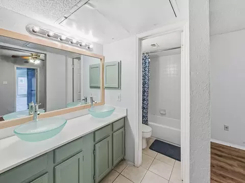 9835 Walnut St #208, Dallas, TX 75243