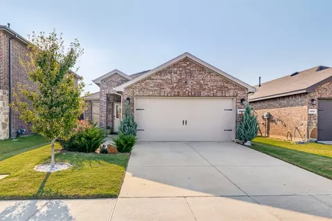 1605 Ackerly Dr, Forney, TX 75126