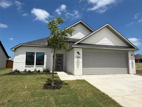 209 Comfort Dr, Godley, TX 76044