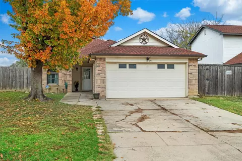 1419 Woodfern Dr, Arlington, TX 76018