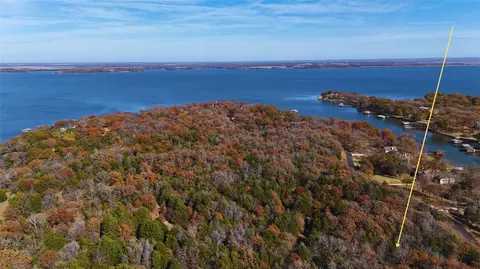 131 Lincoln Dr, Streetman, TX 75859