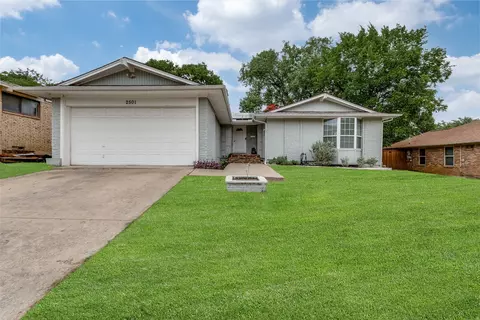 2501 Briarcliff Dr, Irving, TX 75062