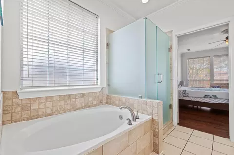 Bath - 8101 Freeman Dr, Rowlett, TX 75089 photo 4 of 6