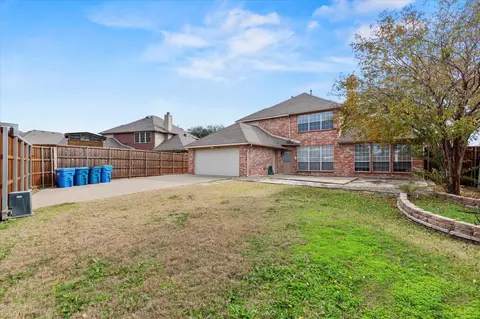 Exterior - 8101 Freeman Dr, Rowlett, TX 75089 photo 4 of 5