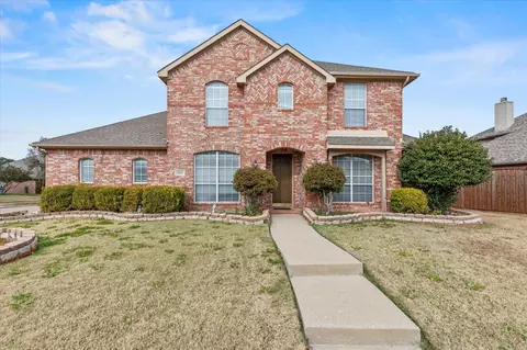Exterior - 8101 Freeman Dr, Rowlett, TX 75089 photo 2 of 5