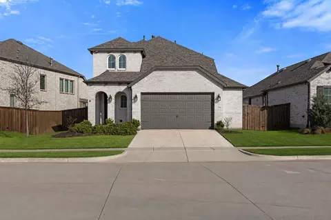 1825 Pelham Dr, Aubrey, TX 76227