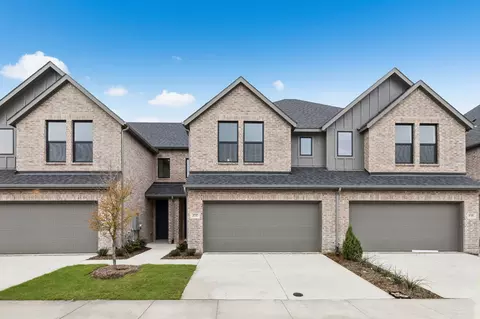 3737 Pierce Ln, Grand Prairie, TX 75052