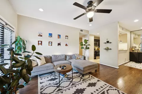8601 Park Ln #726, Dallas, TX 75231
