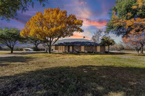 803 Westshore Dr, St Paul, TX 75098