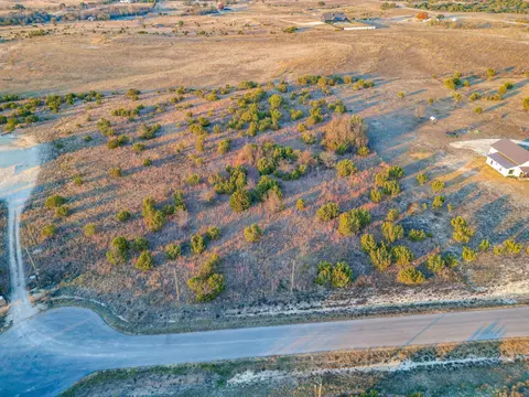 607 Hollow Dr, Lipan, TX 76048