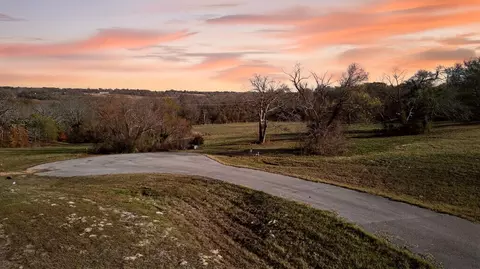 6105 Overlook Pt, Athens, TX 75752