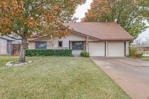 4146 Victoria St, Irving, TX 75062