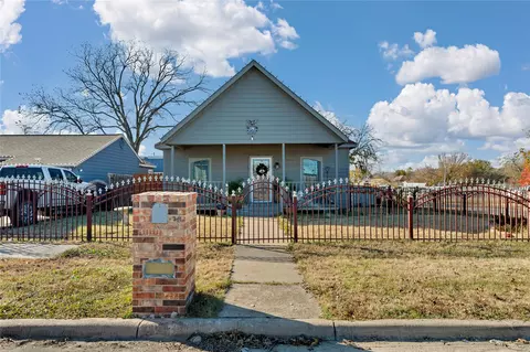 3700 8th Ave, Fort Worth, TX 76110