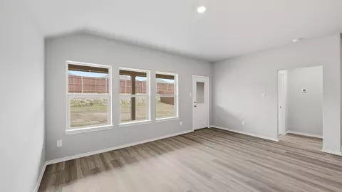1908 Cherokee Ln, Cleburne, TX 76033 photo 13