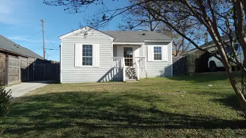 1510 Carson St, Dallas, TX 75216