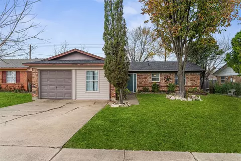 621 Twilight Dr, Garland, TX 75040
