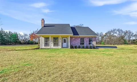 130 Spring Lake Cir, Waxahachie, TX 75167