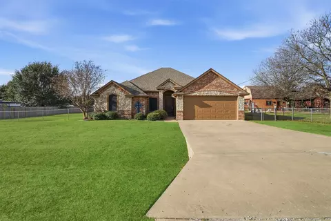 3202 Bowie St, Granbury, TX 76049