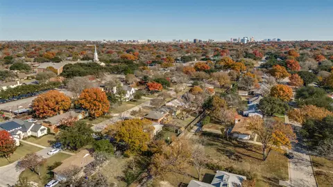 3009 Phyllis Ln, Farmers Branch, TX 75234