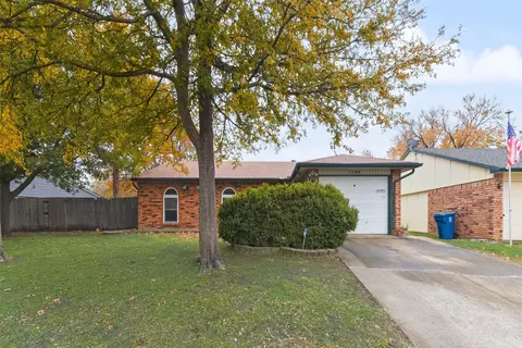 5104 Aztec Dr, The Colony, TX 75056