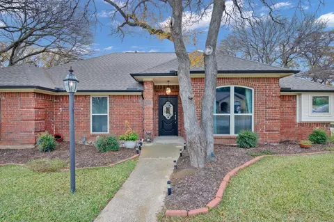 304 Whittier St, Highland Village, TX 75077