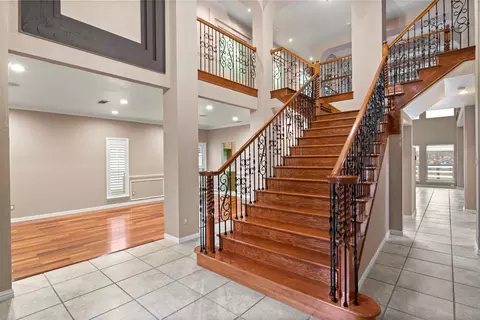 808 Sabona Dr, Desoto, TX 75115