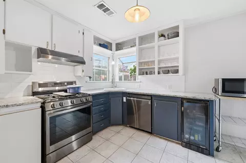 2129 Cardinal Ln, Fort Worth, TX 76111