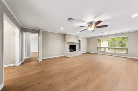 Living - 3509 Heatherstone Cir, Waco, TX 76708 photo 7 of 7