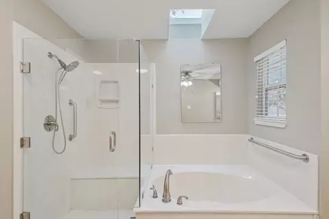 Bath - 103 Luther Ln, Heath, TX 75032 photo 1 of 5
