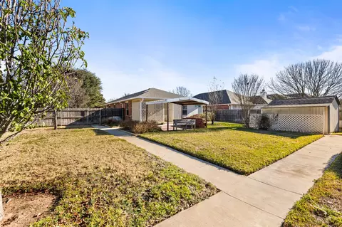 10148 Barton Creek Dr, Waco, TX 76708 photo 9