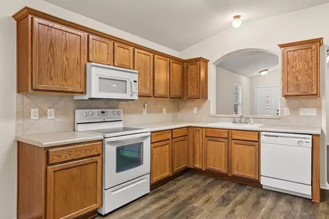 10148 Barton Creek Dr, Waco, TX 76708 photo 12