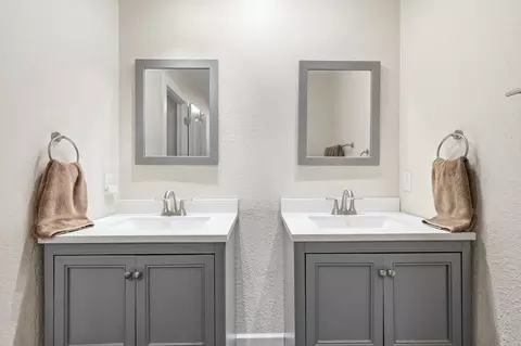 807 Windcrest Dr, Keller, TX 76248