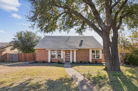 2902 Lancer Ln, Garland, TX 75044